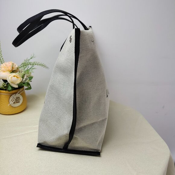 New Longchamp Essential Toile Large Canvas Tote bag - Picture 3 of 9